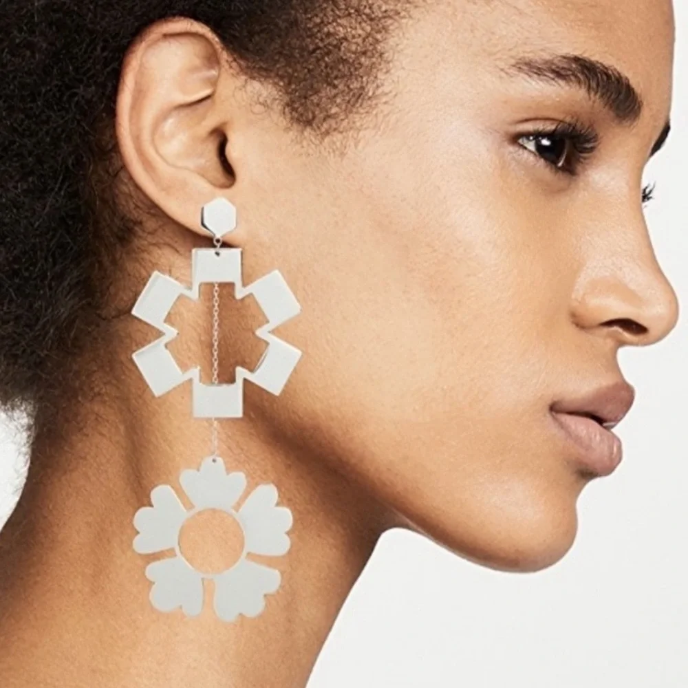 Tory Burch GEO SILVER TONE DROP EARRINGS - Picture 2 of 5